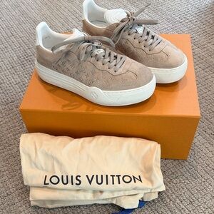Louis Vuitton women’s Groovy platform Tan Sneakers